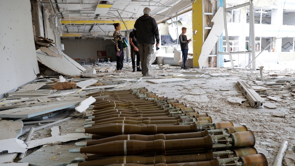 Guerra en Ucrania: las fuerzas rusas asaltan la fábrica de Mariupol