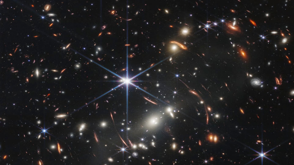 Imágenes del telescopio James Webb atraen a profesor de astronomía local