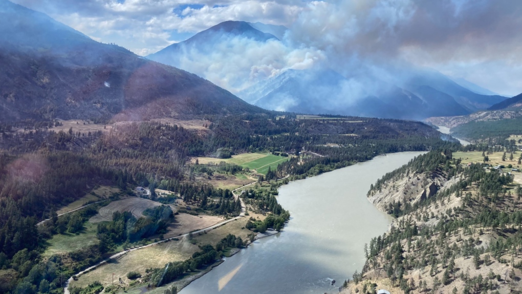 Wildfire near Lytton, B.C., grows to 1,700 hectares; First Nation works to salvage food