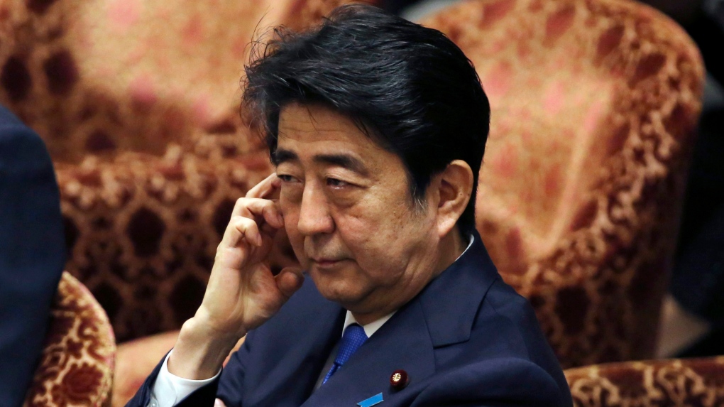 Shinzo Abe es llevado al hospital después de aparentemente dispararle: NHK