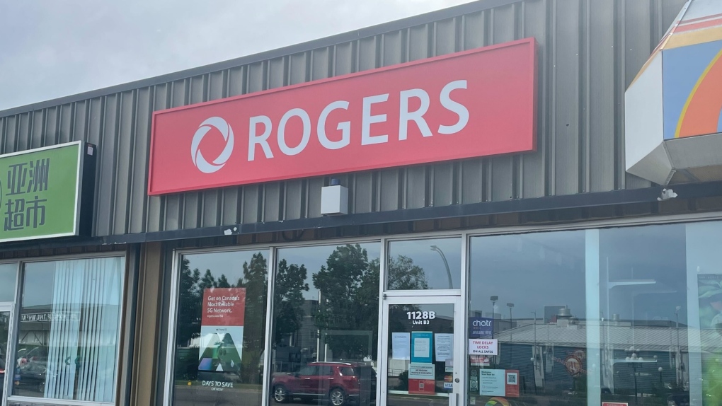 Rogers outage hit local businesses and emergency services