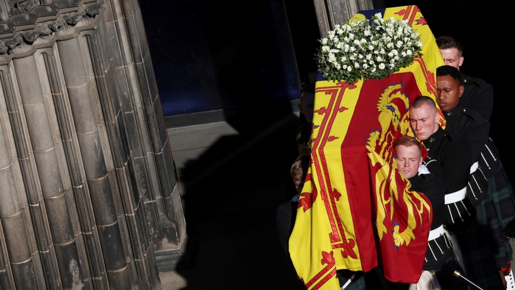 Ratu Elizabeth II: Mengapa peti mati dilapisi dengan timah?