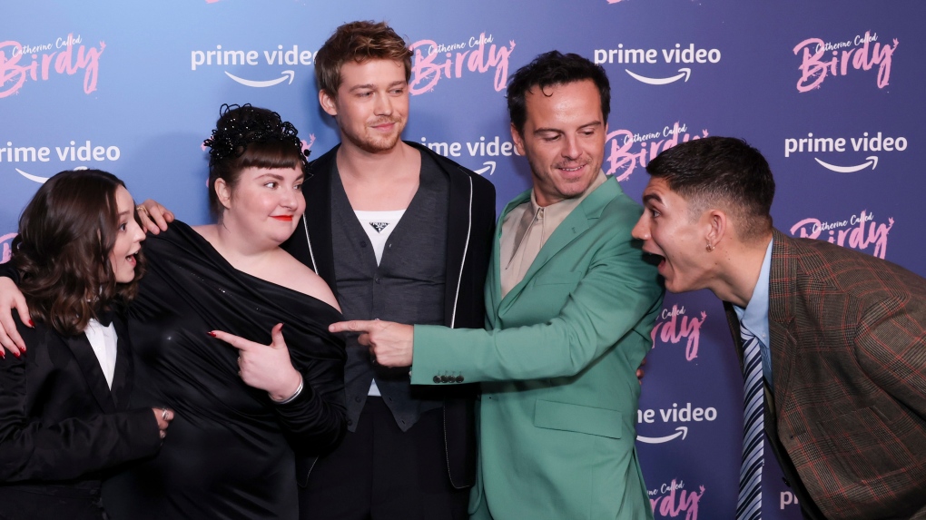 Bella Ramsey, from left, director Lena Dunham, Joe Alwyn, Andrew Scott and Archie Renaux pose for photographers upon arrival for the UK premiere of the film 'Catherine Called Birdy' in London, Tuesday, Sept. 20, 2022. (Photo by Vianney Le Caer/Invision/AP)