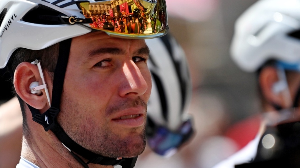 Record-chasing Cavendish extends career by joining Astana