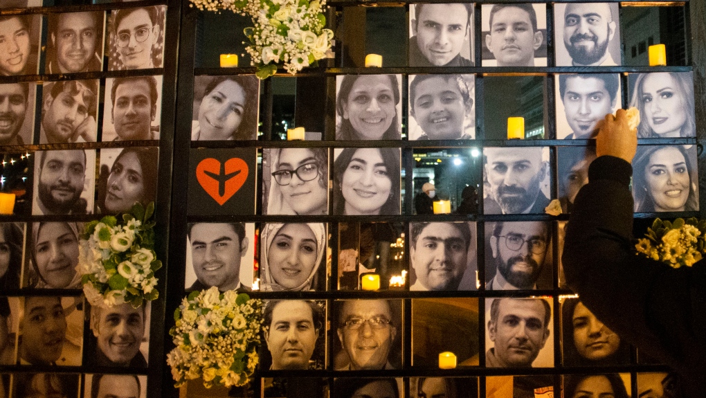 Las familias de las víctimas de PS752 lloran a sus seres queridos