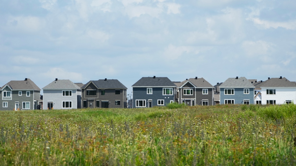 Les ventes de maisons diminuent et les nouvelles inscriptions augmentent au Canada, selon RBC
