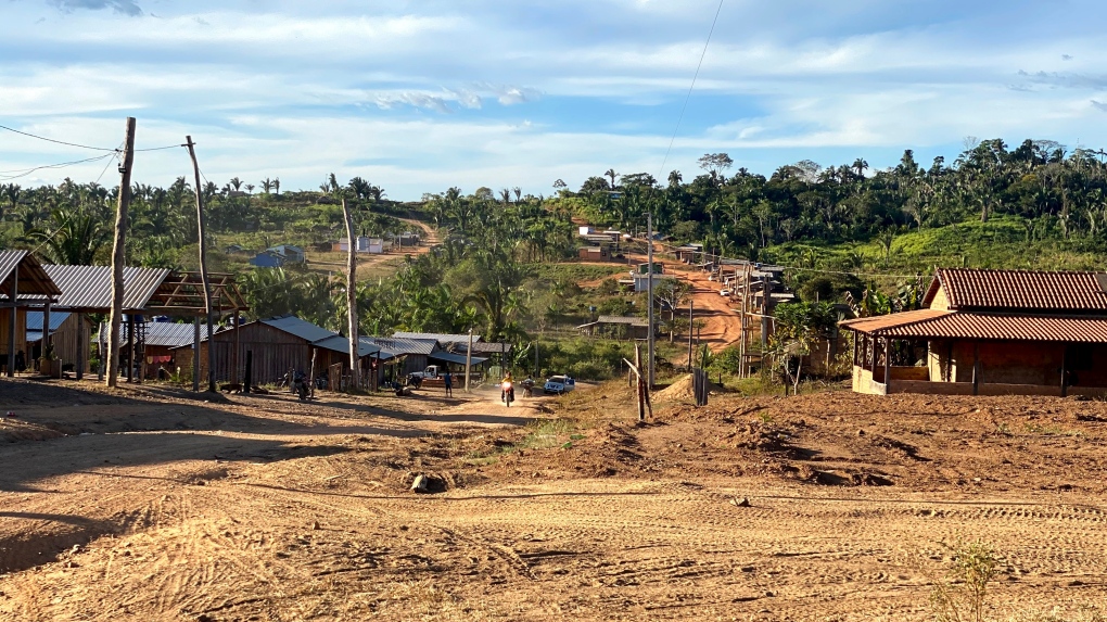 The Sqautter´s village of Renascer stands inside the Apyterewa Indigenous Territory, Para state, Brazil, July 23, 2020. Brazil's government on Monday, Oct. 2, 2023, began removing non-indigenous people from two Indigenous territories in a move that will affect thousands living in the Amazon rainforest's heart. (AP Photo/Fabiano Maisonnave)