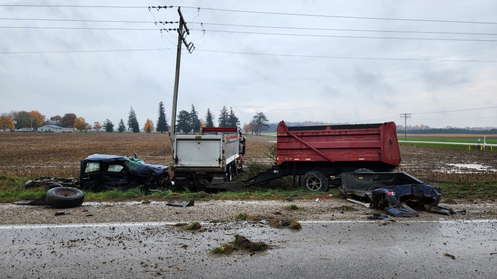 Crash between pickup truck and dump truck