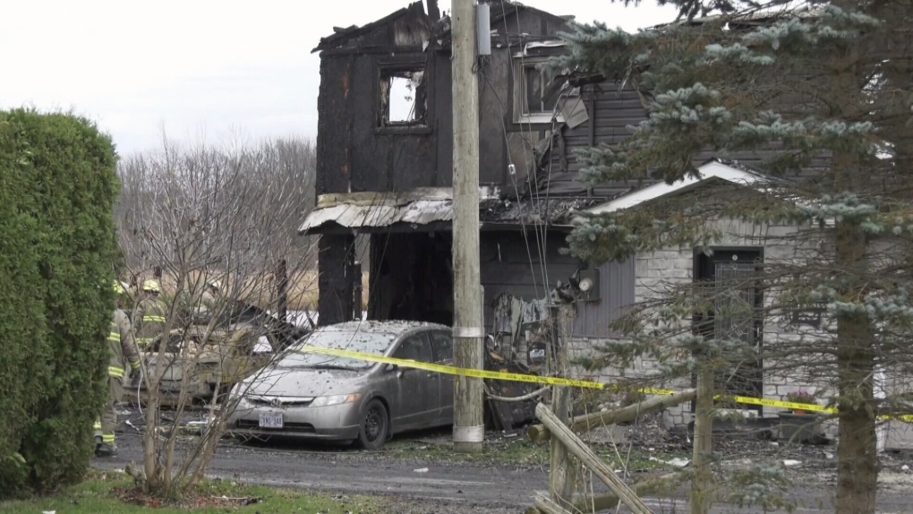 Eyewitness recalls explosion that resulted in fatal fire near Cornwall, Ont.