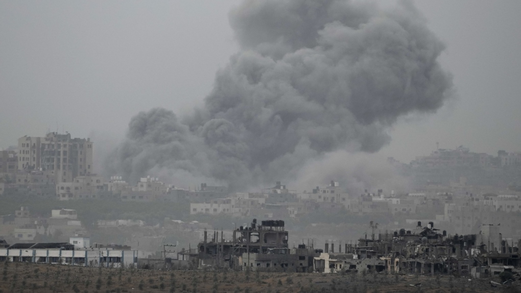 La guerra entre Israel y Hamás: intensos combates se desarrollan cerca del principal hospital de Gaza