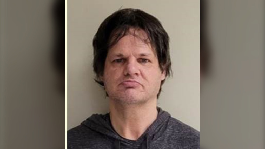 Vancouver police say notorious sex offender wanted Canada-wide