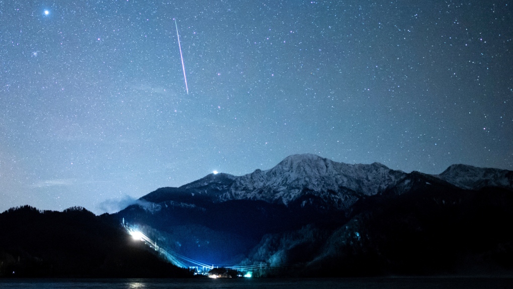What is a Shooting Star and when can you see it?