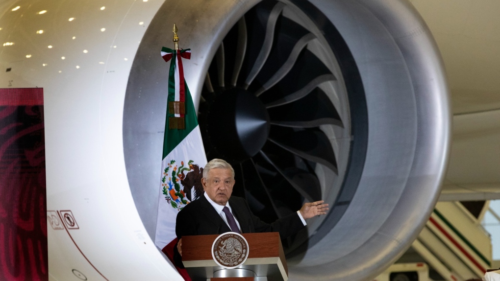 México lanza aerolínea militar con primer vuelo a Tulum