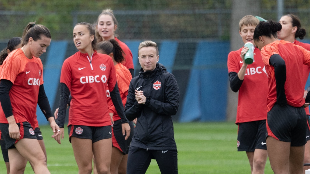 Canada’s national women’s soccer head coach Bev Priestman, centre, runs the team’s practice Thursday, October 26, 2023 in Montreal.THE CANADIAN PRESS/Ryan Remiorz