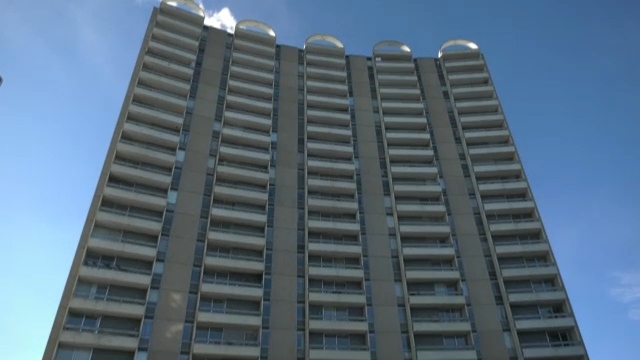 Residents evacuated from Garneau condo tower due to persistent heating issues