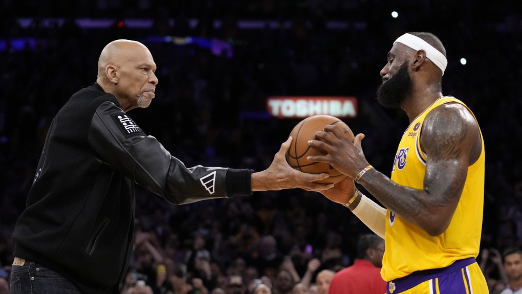 LeBron James names his all-time Lakers starting five