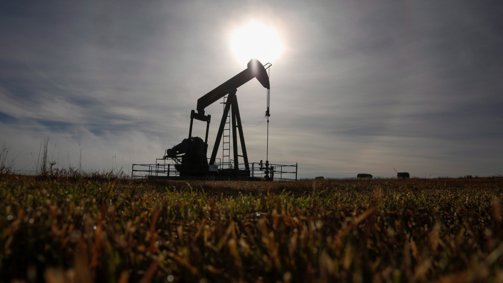 Critics pan Alberta's proposal for oil company royalty breaks