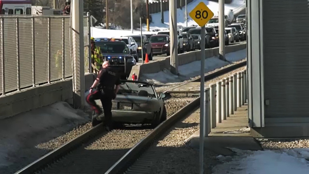 Convertible crashes into concrete barrier near Dalhousie LRT station