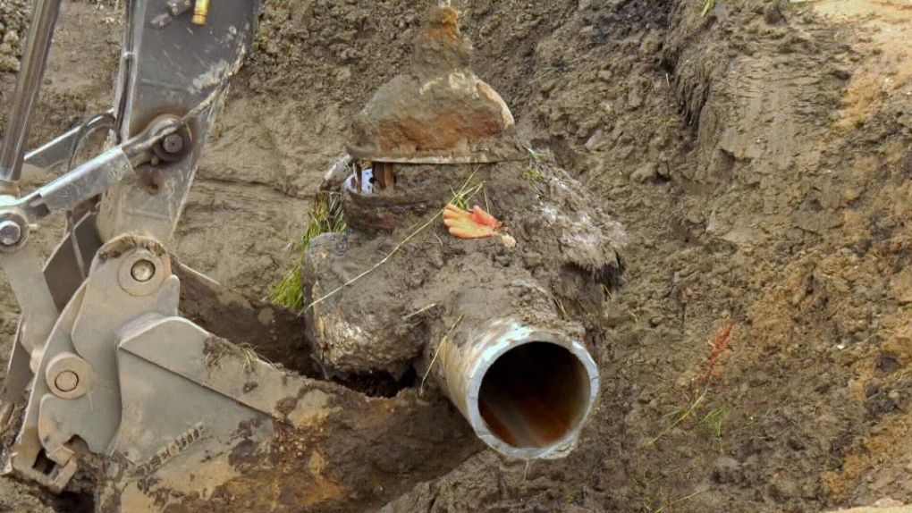 W5 investigation reveals asbestos cement pipes beneath Winnipeggers' feet