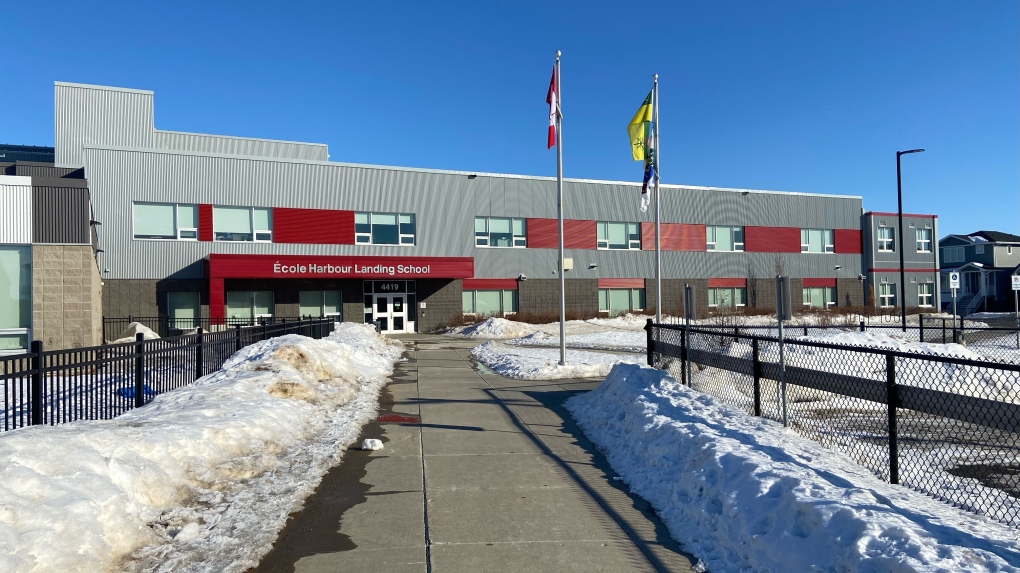 Hundreds of students to be moved from Harbour Landing School amid overcrowding issues
