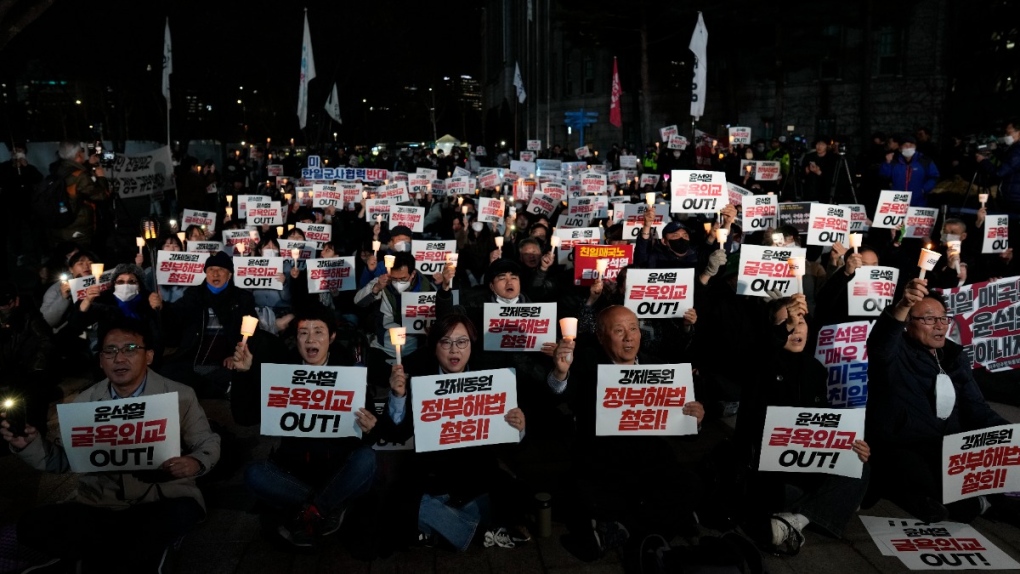 A rally against the South Korean government's announcement of a plan on compensation for forced labourers, in Seoul, on March 6, 2023. (Lee Jin-man / AP) 