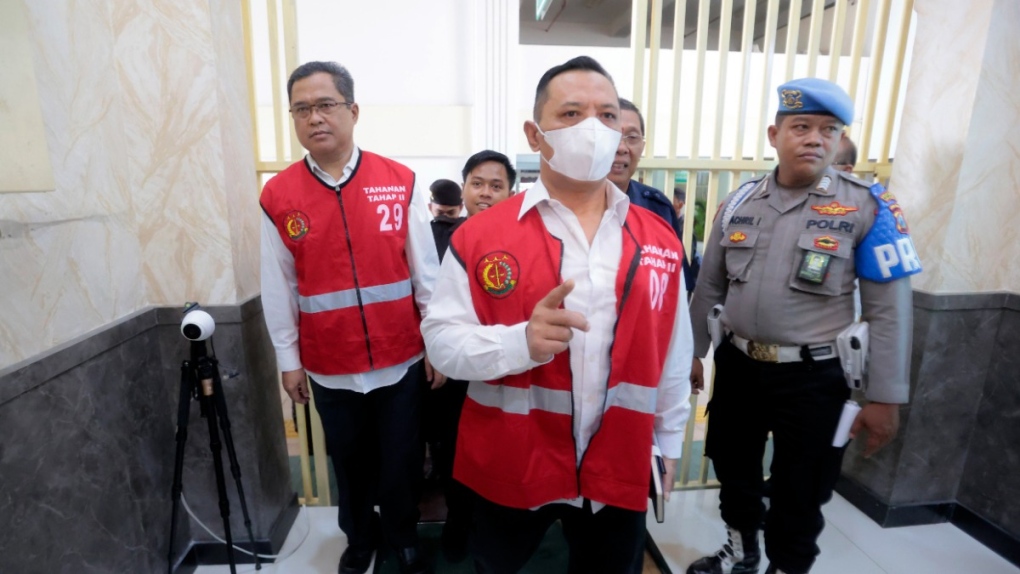 Kematian sepakbola Indonesia: Penyelenggara, kepala keamanan dipenjara