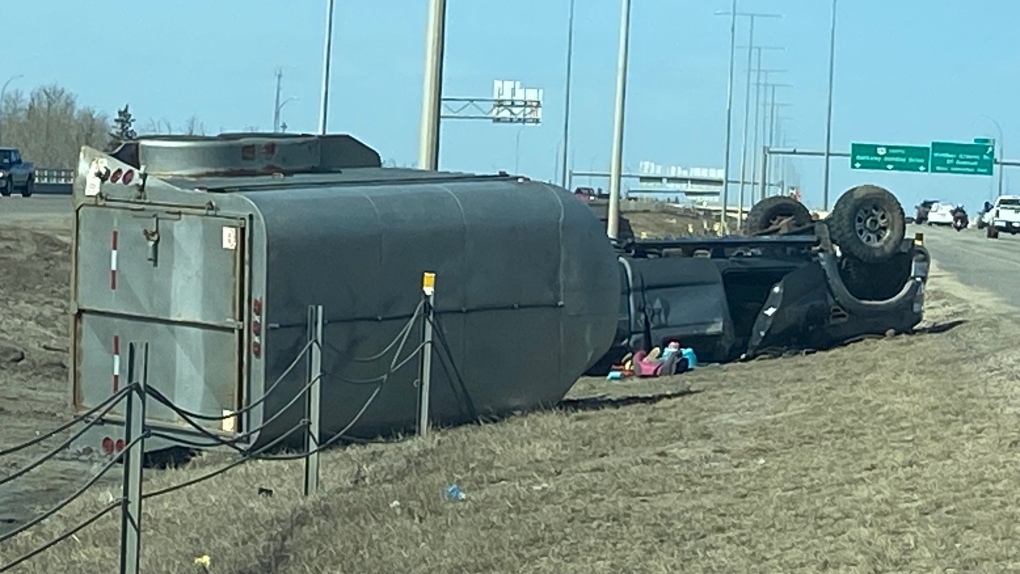2 adults, 3 children OK after rollover on Anthony Henday Drive