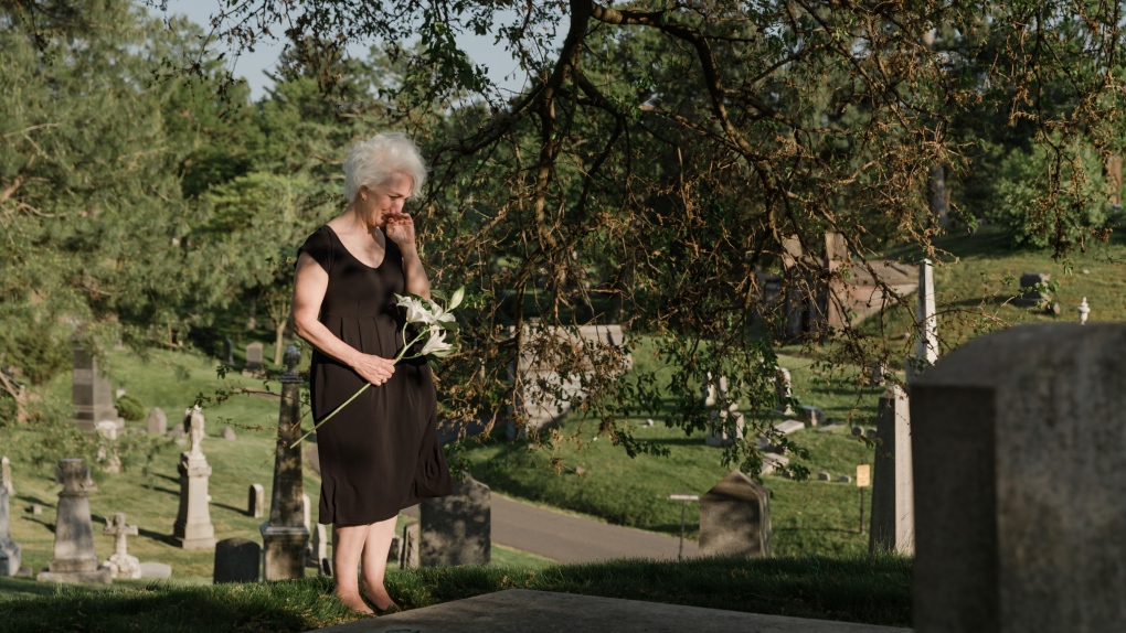 Can AI ‘bring back’ the dead? Debating the use of tech in the grieving process