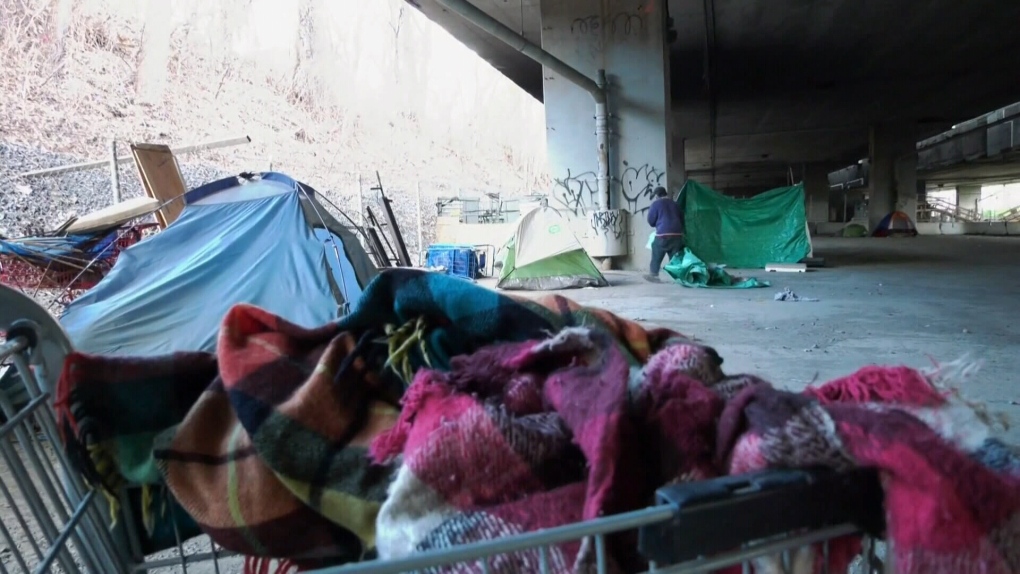 The group fights eviction of homeless people under the Ville-Marie expressway