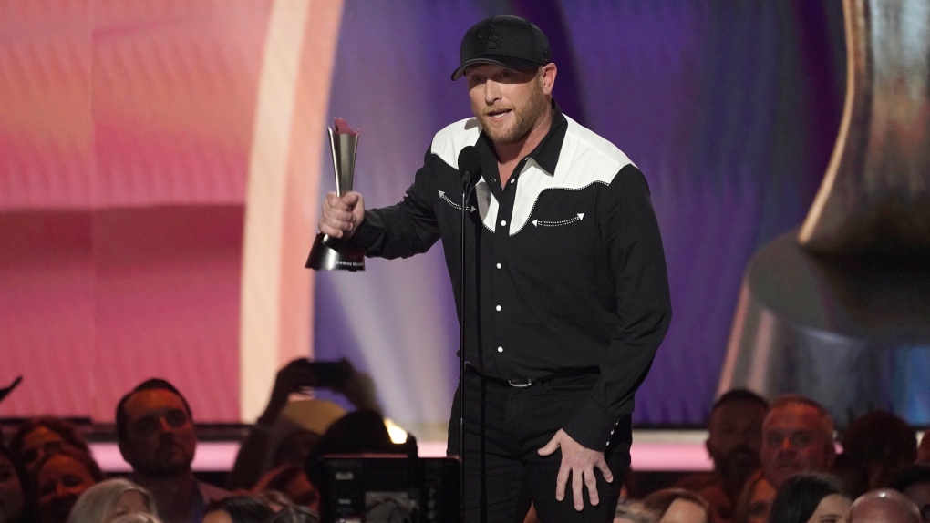 ACM Awards open with Keith Urban, Garth and Dolly and early win for Cole Swindell