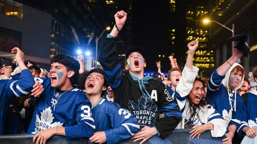 Maple Leafs fans have high hopes as Toronto lives to see another playoff game