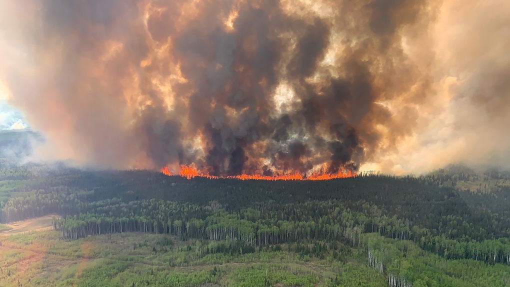 Alberta wildfires: What to know on Monday