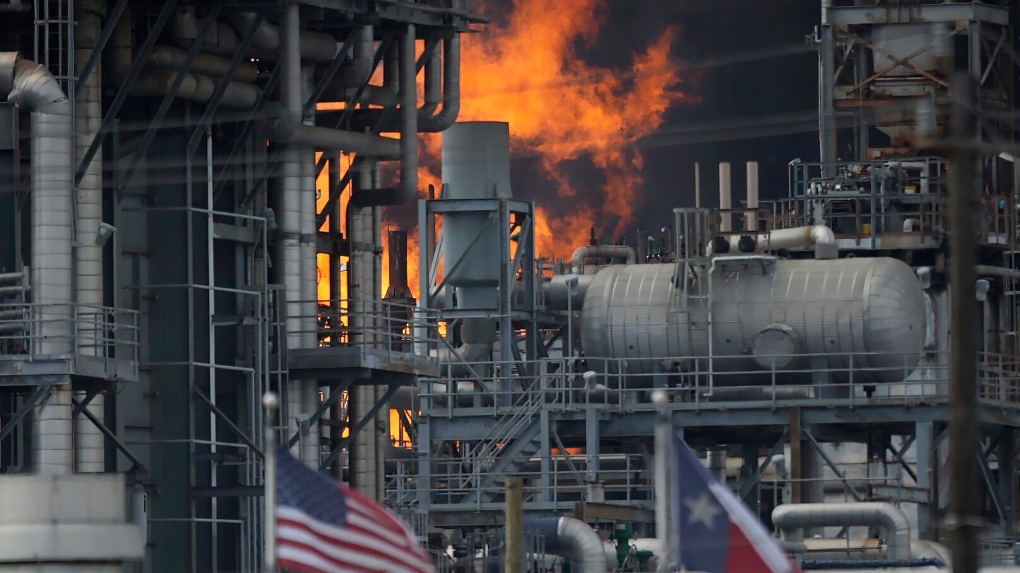 5 hurt after fire at Houston-area Shell petrochemical plant