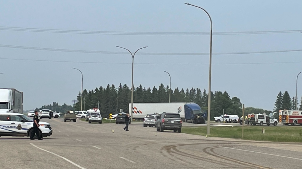 At least 15 killed in crash on Trans-Canada Highway in Manitoba: sources