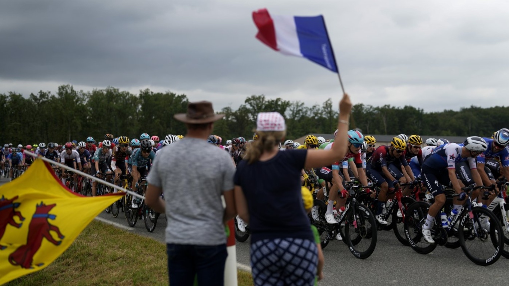 Tour de France riders won’t face automatic exclusion in case of COVID-19 positive test