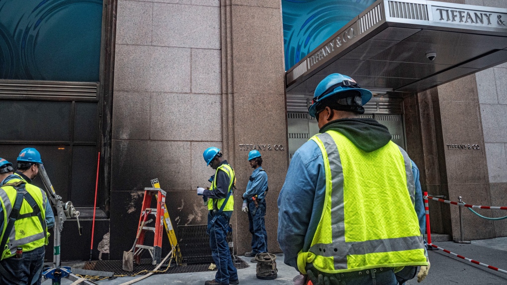 Fire at Tiffany's in New York