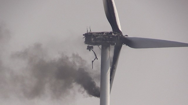 Wind turbine blaze 'contained' north of Goderich, Ont.