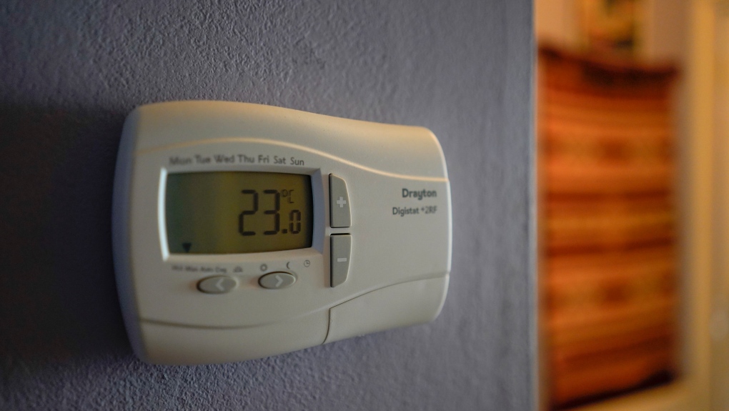 How to use your air conditioner to save money and energy