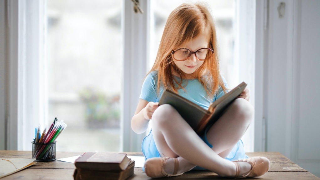 Children who start reading for pleasure early had better academics, mental health as teens: study