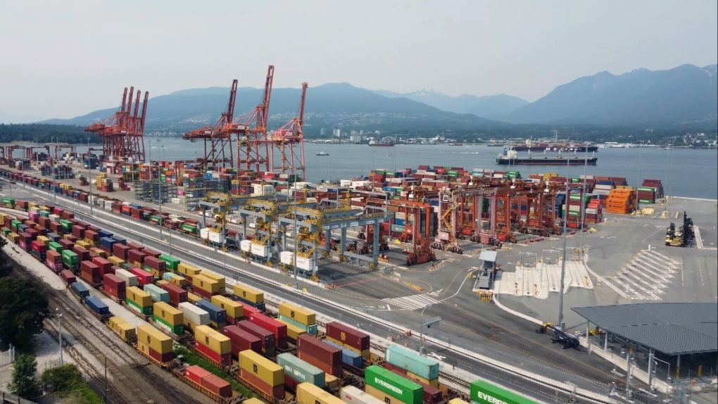 Trudeau ‘dismayed’ at B.C. port union’s ‘unacceptable’ decision to reject deal