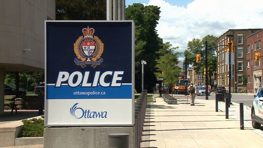 Ottawa residents take Ottawa Police Services Board to small claims court over delegation rules