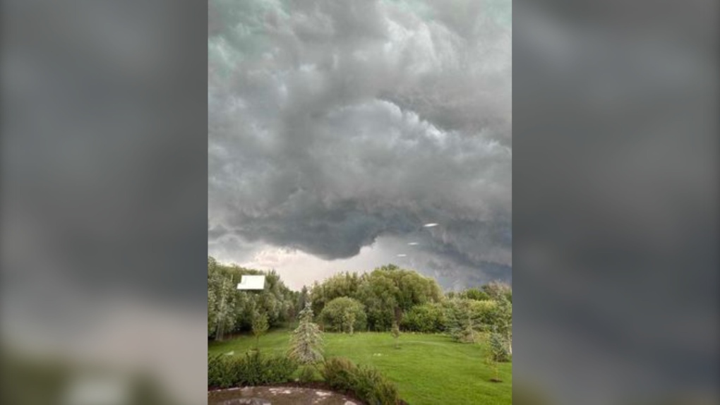Tornado warnings issued throughout Manitoba, storms bring significant hail