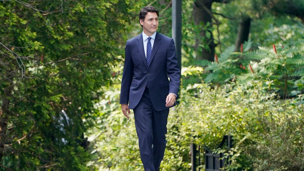 Trudeau arrives at Rideau Hall to shuffle his cabinet in a big way