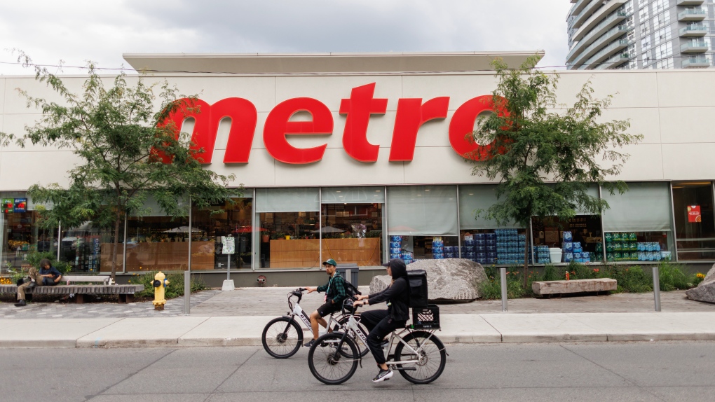 Metro workers walk off the job as grocery chain closes GTA stores