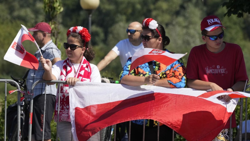Polska organizuje defiladę wojskową, na sąsiedniej Ukrainie szaleje wojna