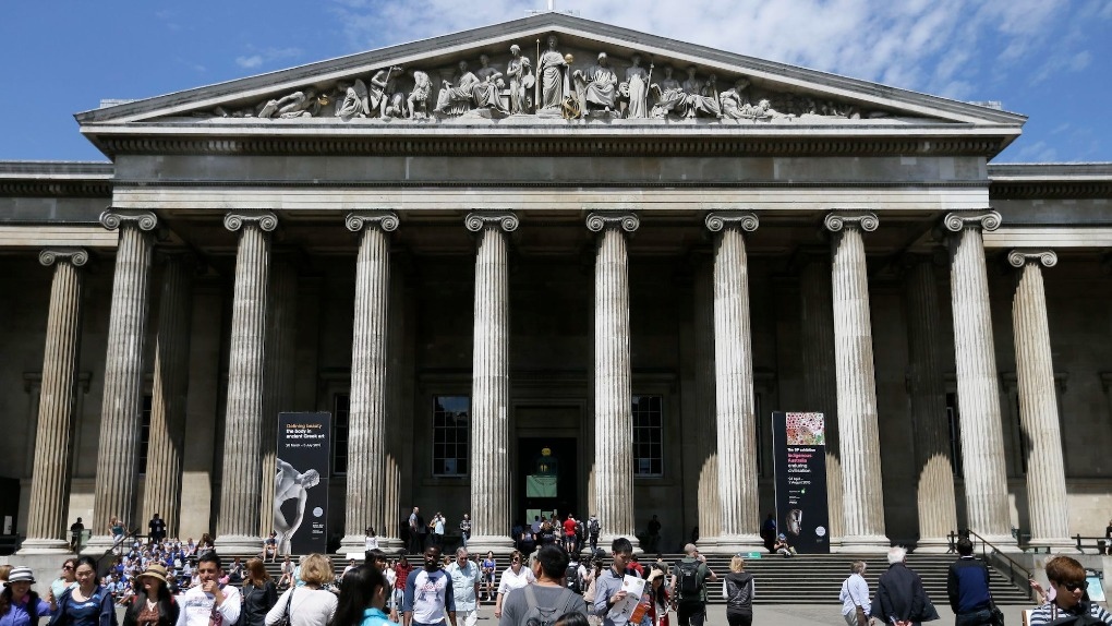 British Museum director steps down amid theft investigation