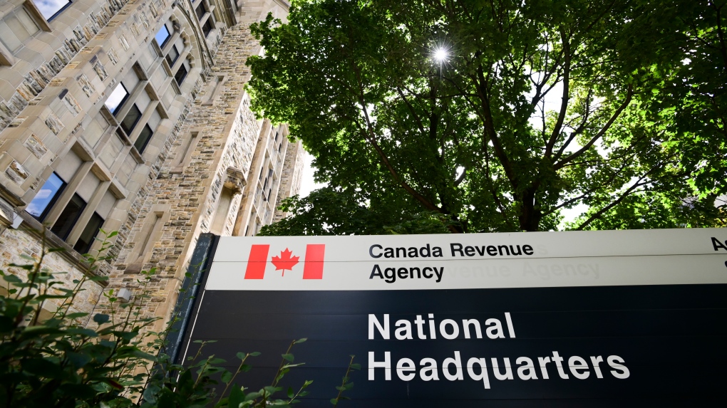 CRA still missing targets for call wait times, despite $400-million boost in funding