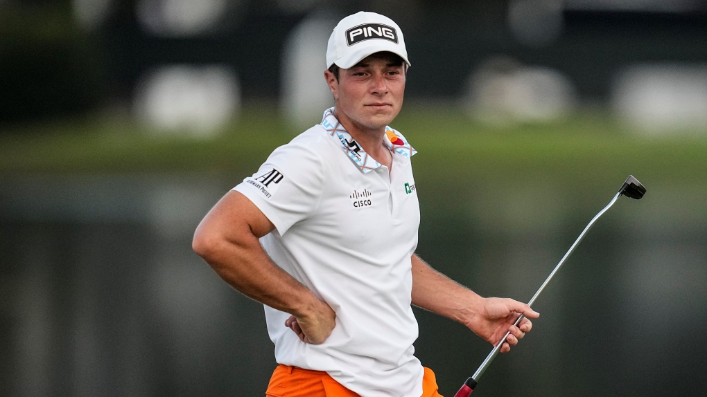Viktor Hovland shoots 66 for 6-shot lead at Tour Championship to close in on FedEx Cup title