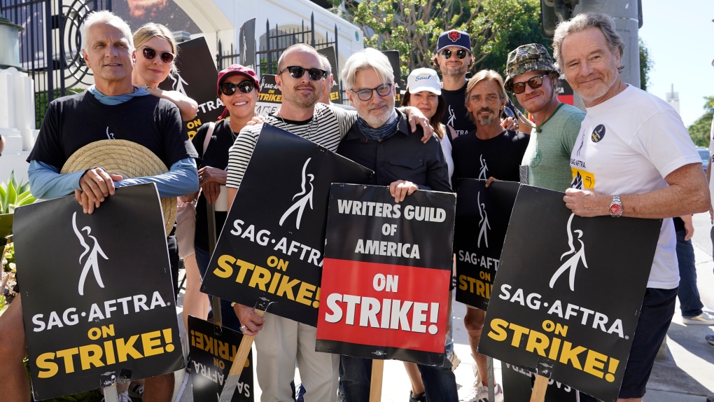 ‘Breaking Bad’ stars reunite on picket line to call for studios to resume negotiations with actors