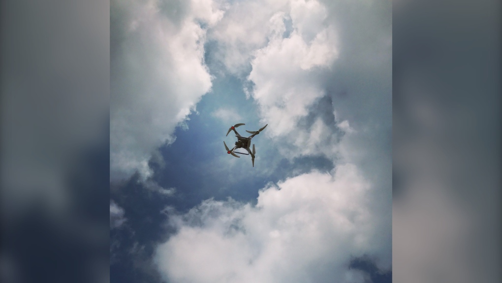 Drone flying in the sky (Pexels/Winnie the Pooh